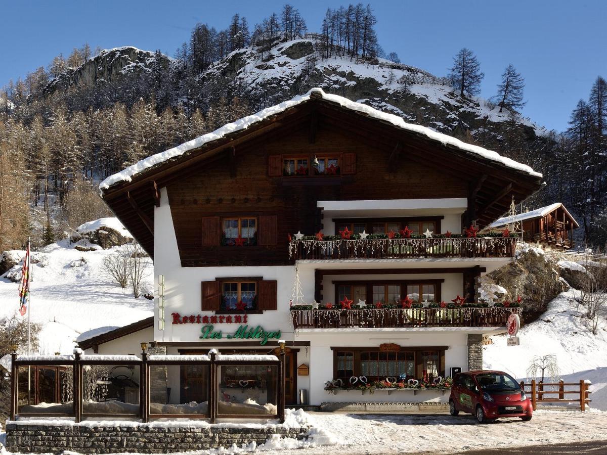 Hotel Les Melezes Haudères Buitenkant foto