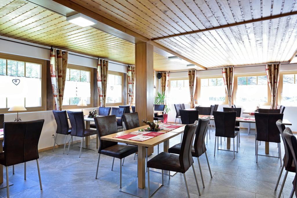 Hotel Les Melezes Haudères Buitenkant foto